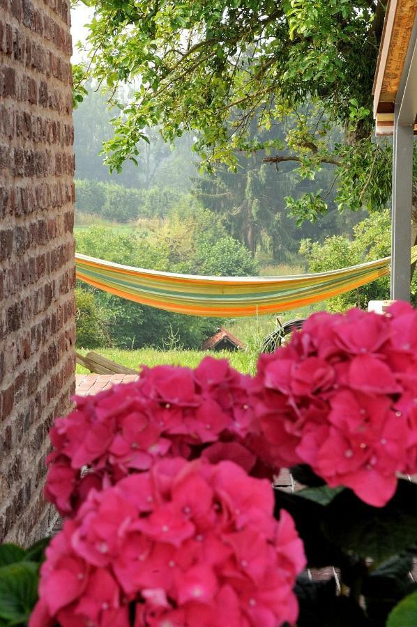 Boerderaaj Bed & Breakfast Bilzen Ngoại thất bức ảnh